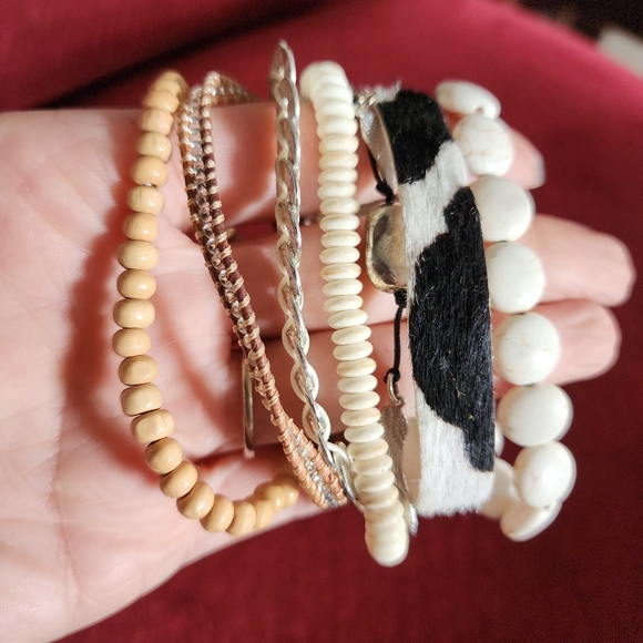 Victoria Emerson Faux Shell Wood Bead Chinese Coin Stone Cowhide Cuff Bracelet - Picture 2 of 2